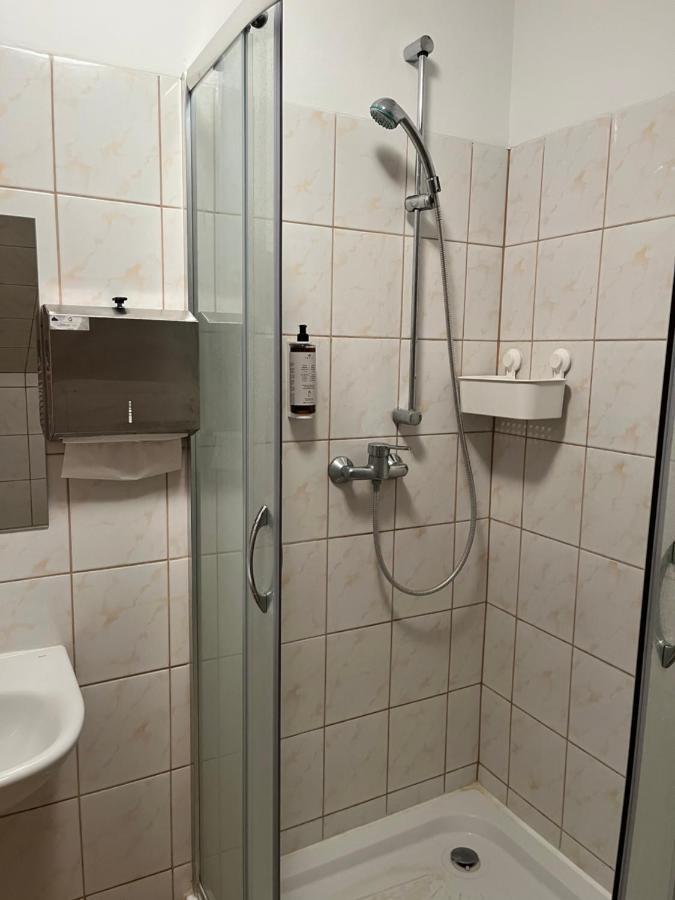 Osrodek Konferencyjno-Wypoczynkowy Hostel Chojna ภายนอก รูปภาพ