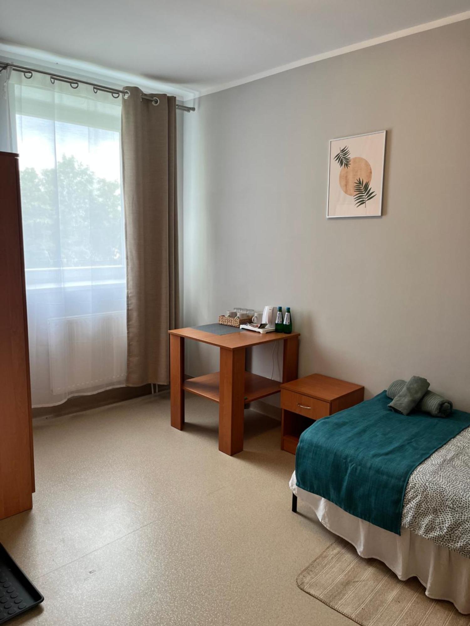 Osrodek Konferencyjno-Wypoczynkowy Hostel Chojna ภายนอก รูปภาพ