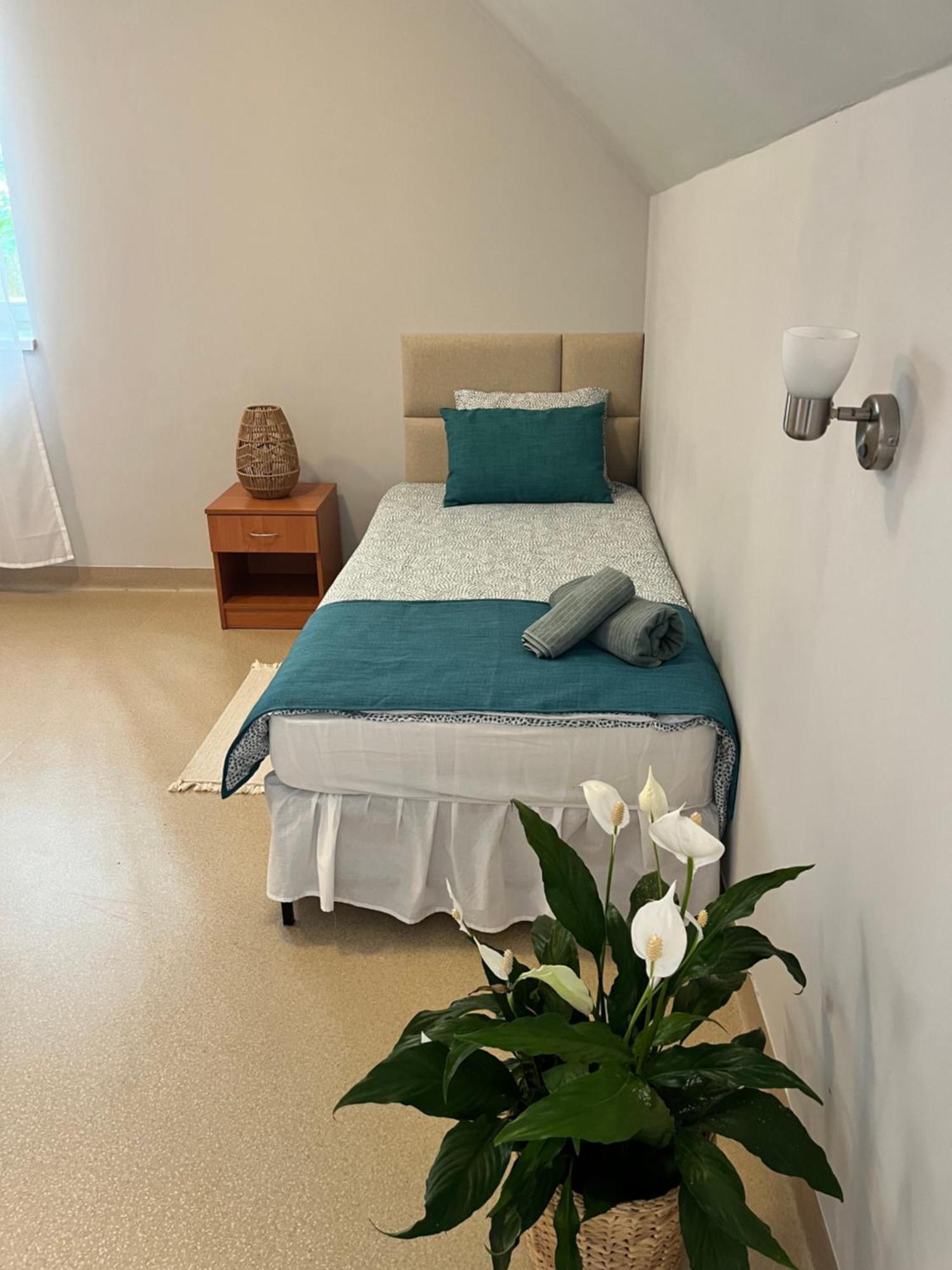 Osrodek Konferencyjno-Wypoczynkowy Hostel Chojna ภายนอก รูปภาพ