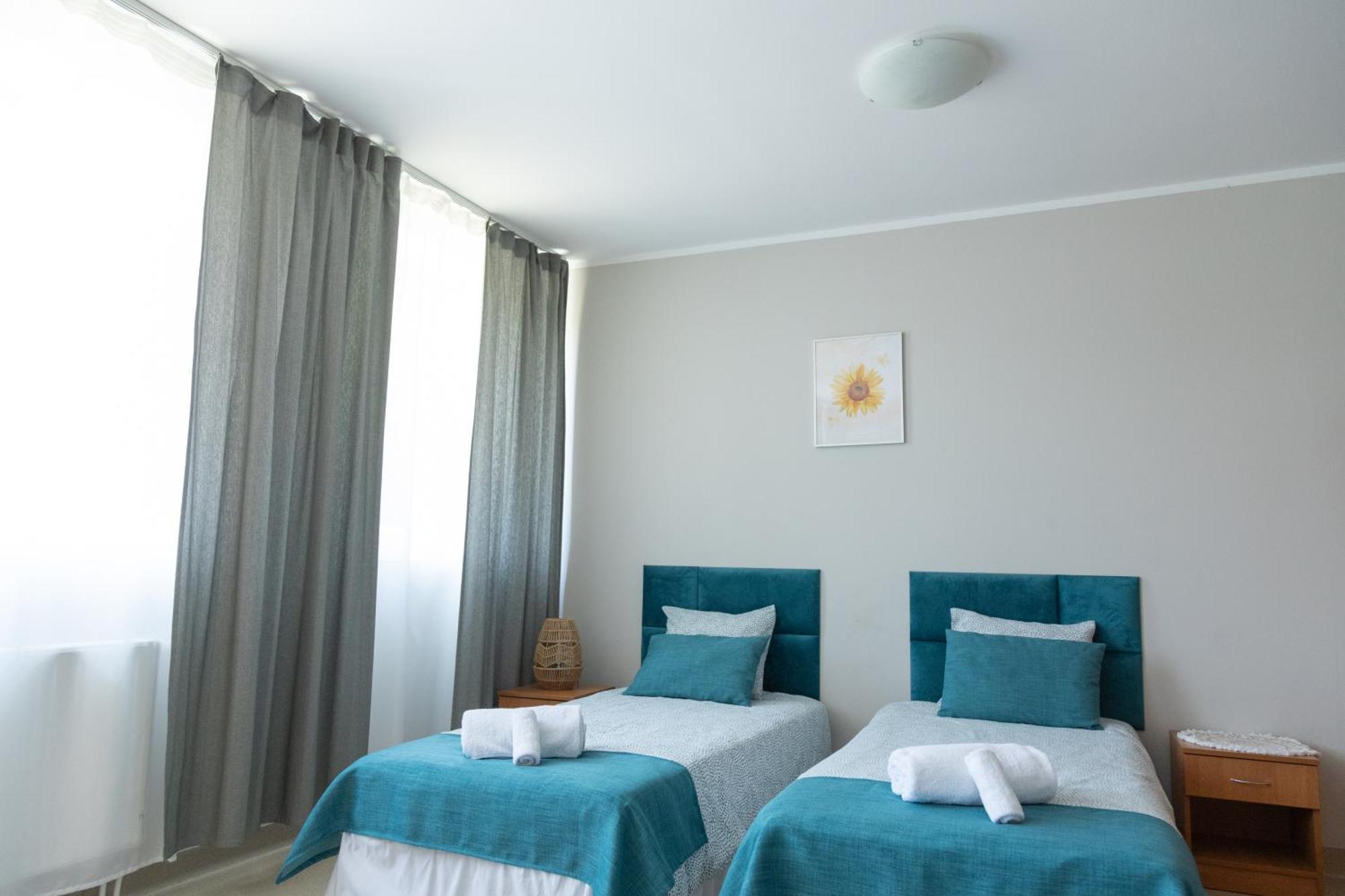 Osrodek Konferencyjno-Wypoczynkowy Hostel Chojna ภายนอก รูปภาพ