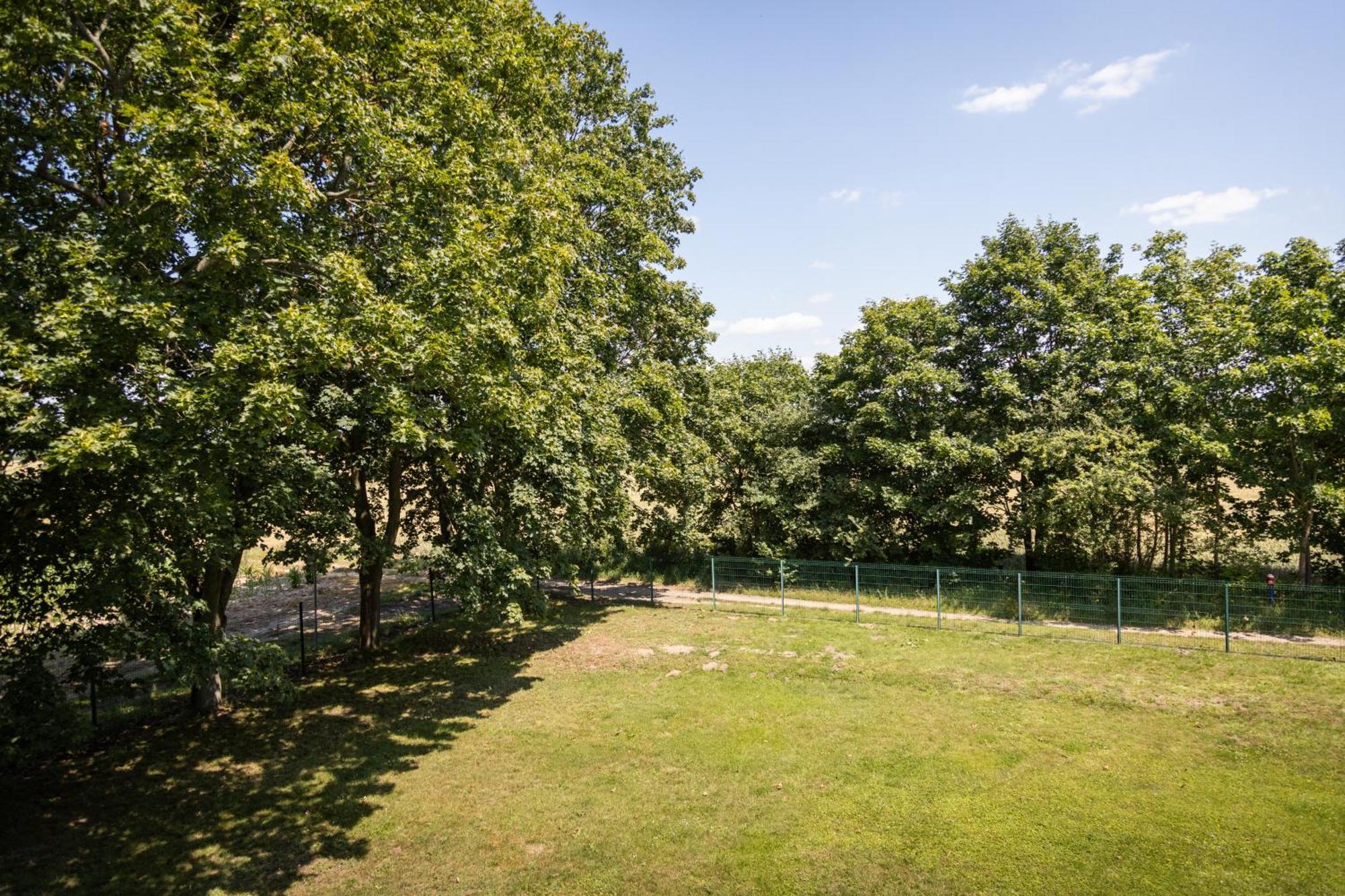 Osrodek Konferencyjno-Wypoczynkowy Hostel Chojna ภายนอก รูปภาพ